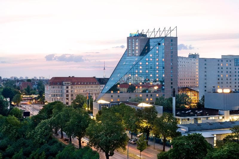 Estrel Hotel Berlin 3