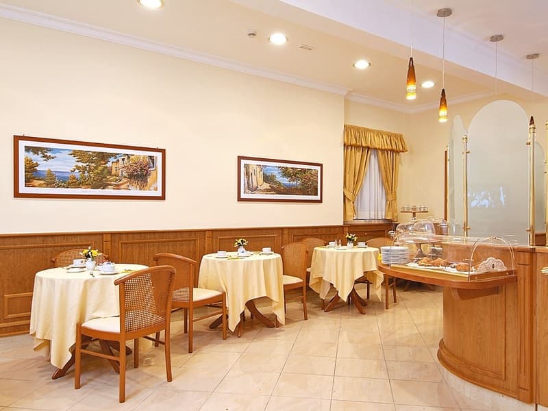 Buono Hotel 5