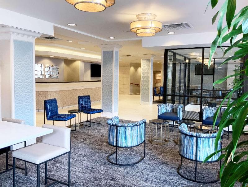 DoubleTree by Hilton Hotel Milwaukee Downtown 4