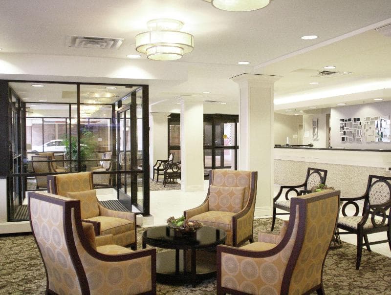 DoubleTree by Hilton Hotel Milwaukee Downtown 5