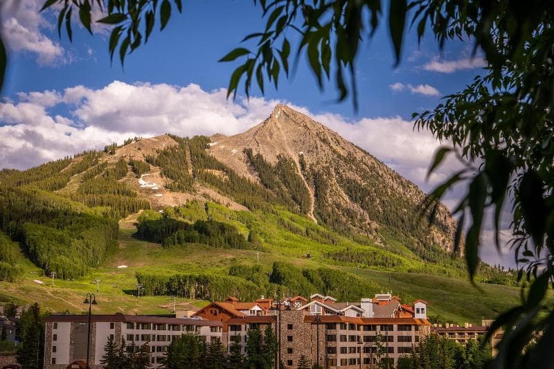 The Grand Lodge Crested Butte Hotel & Suites 2