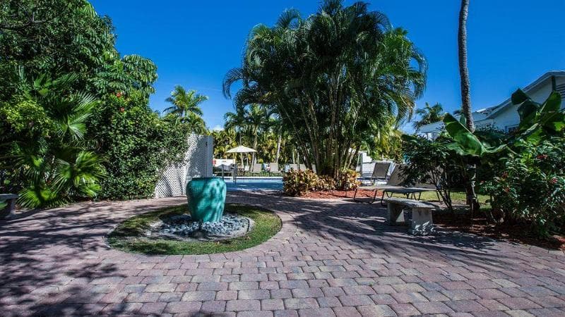 Olde Marco Island Inn & Suites 4