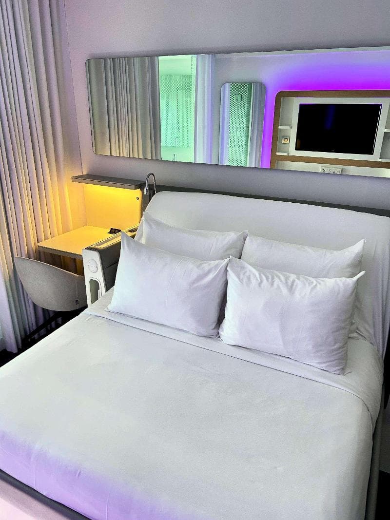 YOTEL Boston 5