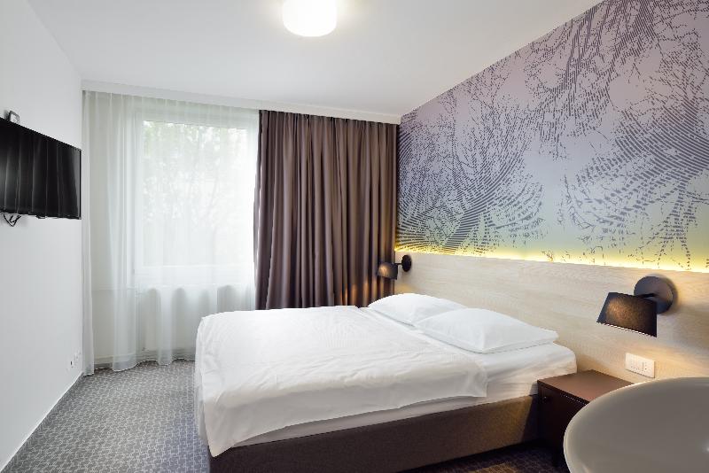 B&B HOTEL Ljubljana Park 5