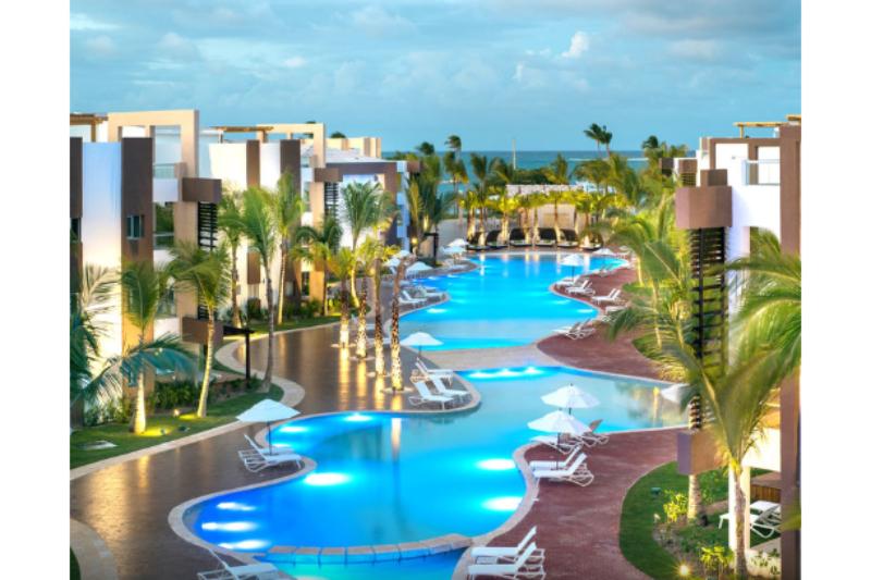 Blue Beach Punta Cana Luxury Resorts 4