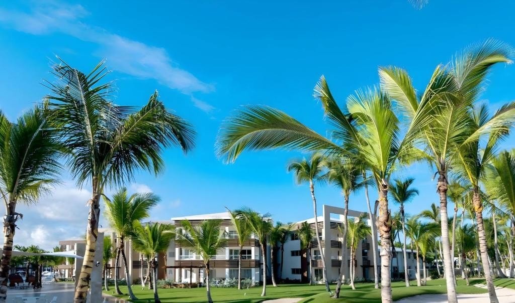Blue Beach Punta Cana Luxury Resorts main