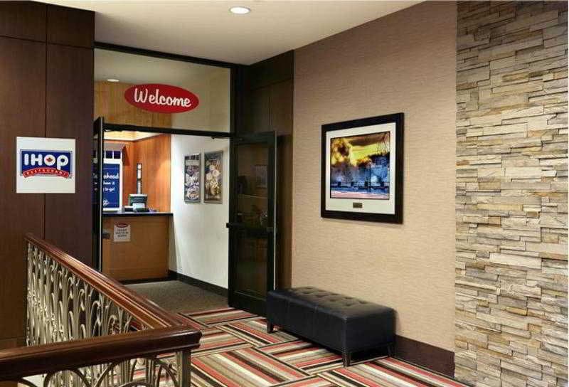 Wyndham Fallsview Hotel 4