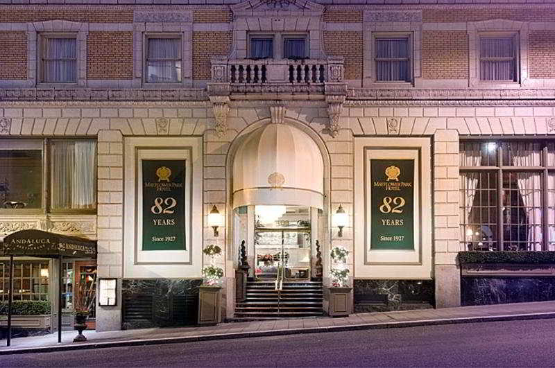 Mayflower Park Hotel photo 1