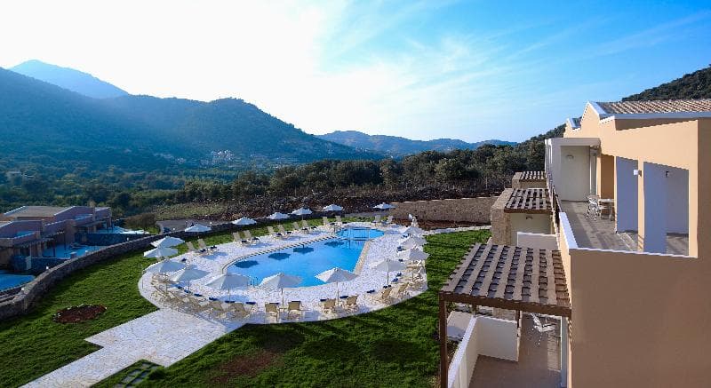 Filion Suites Resort & Spa 3