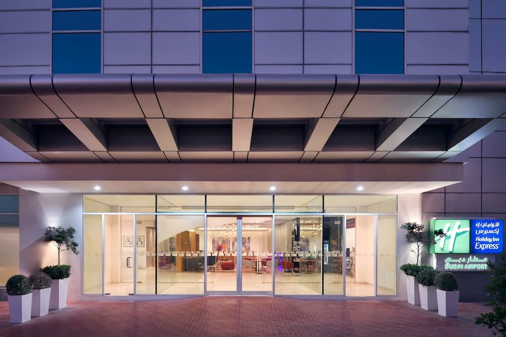 Holiday Inn Express Dubai Airport